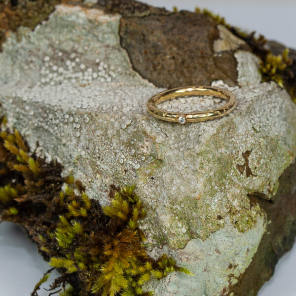 Dainty_Lichen_Engagement_Ring_Lisa_Rothwell_Young