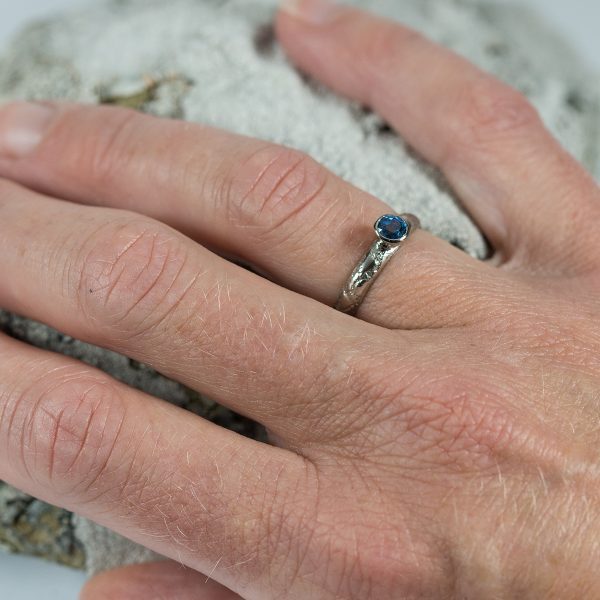 Lichen-Engagement-Ring-On-Hand-Lisa-Rothwell-Young