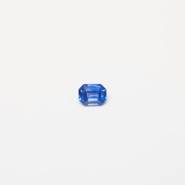 0_96ct Emerald Cut Blue Sri Lankan Sapphire | Lisa Rothwell-Young