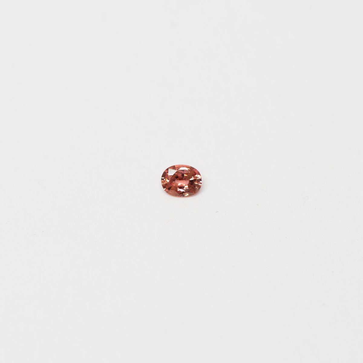 Oval Cut Peach Sapphire Sri Lanka | Lisa Rothwell-Young