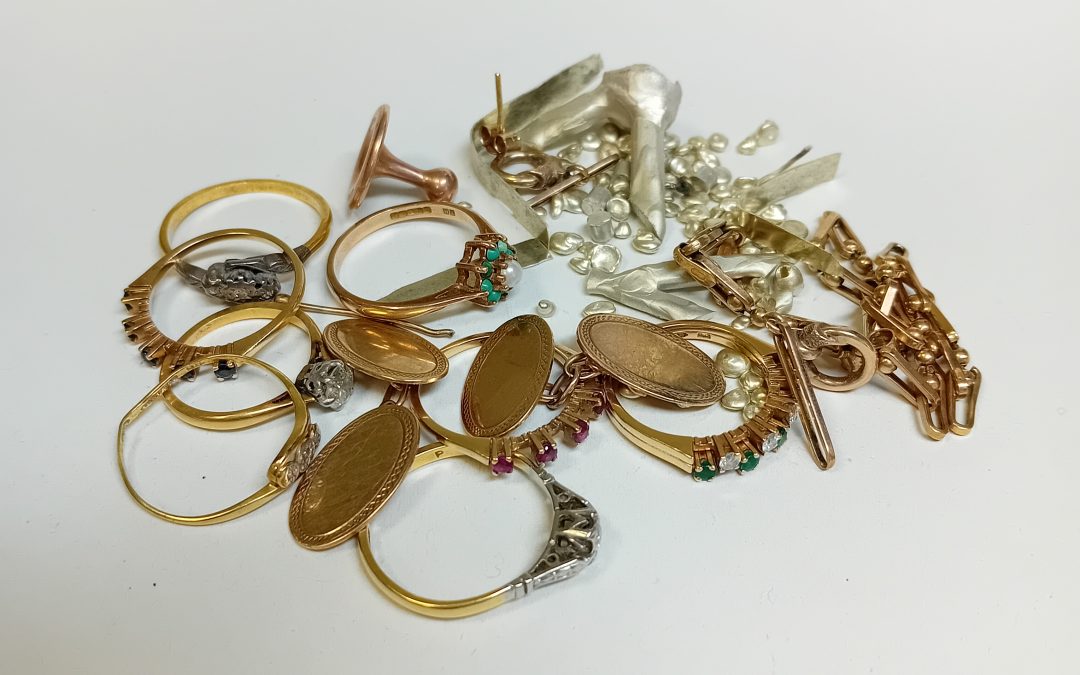 Recycled gold from old jewellery