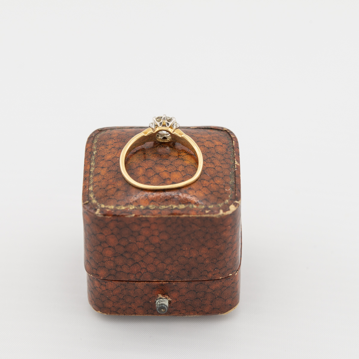 Yellow gold and diamond ring with tulip shoulders rear |Lisa Rothwell-Young