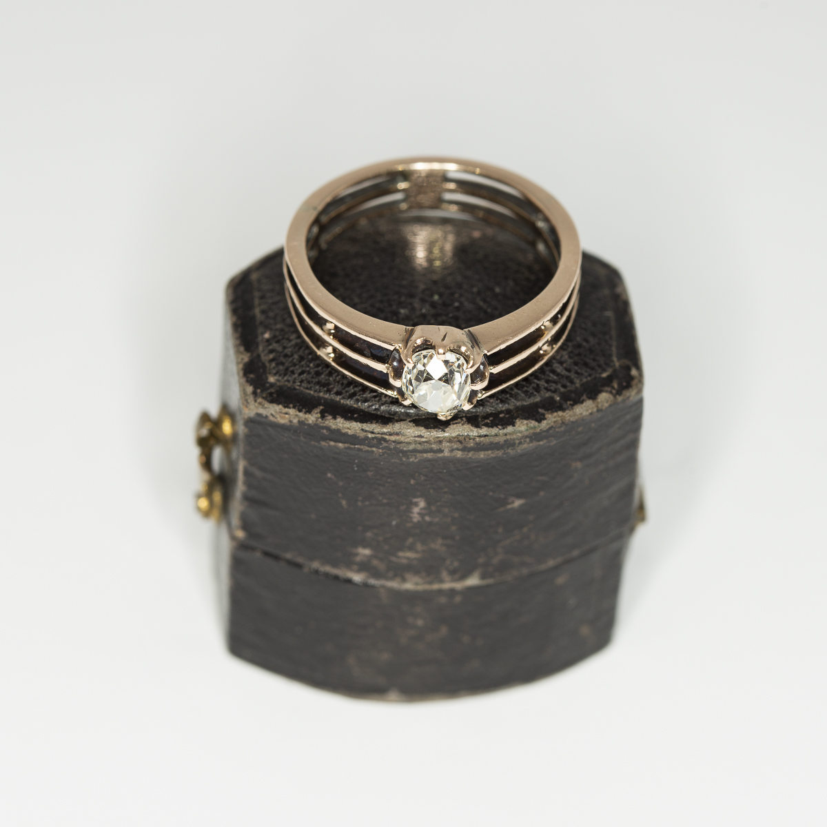 15ct yellow gold three bar ring with an old mine cut diamond front view