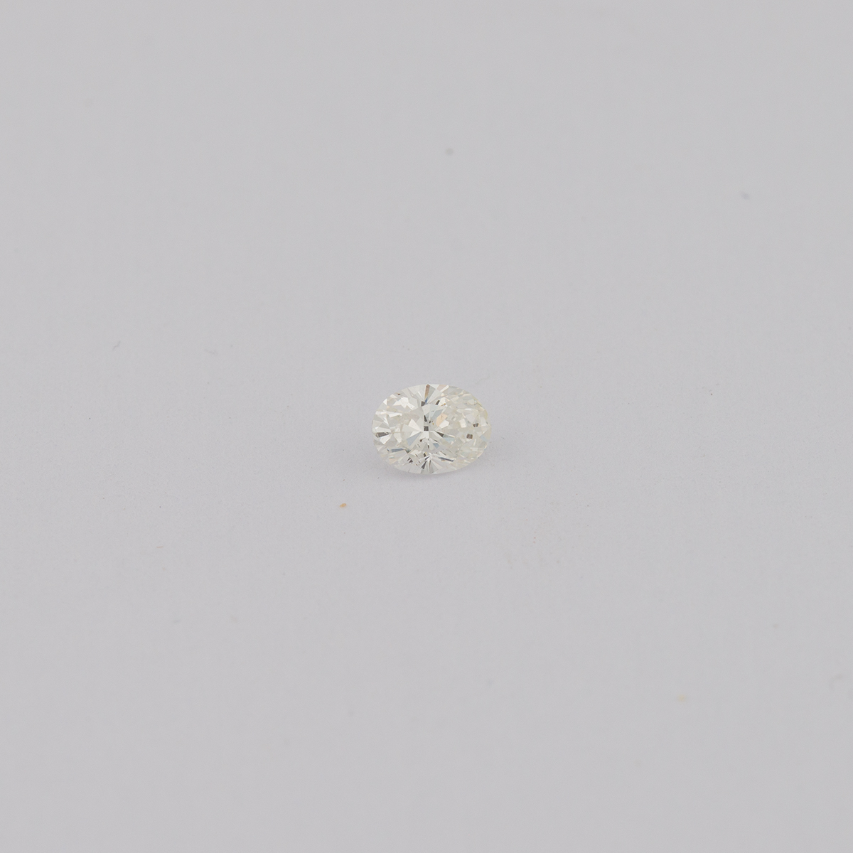 Oval Cut Recycled Diamond | Lisa Rothwell-Young